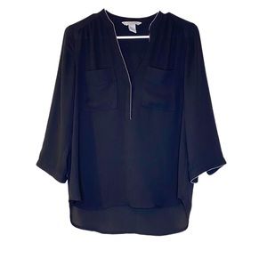 H&M Concepts Black 3/4 Sleeve V-Neck Blouse